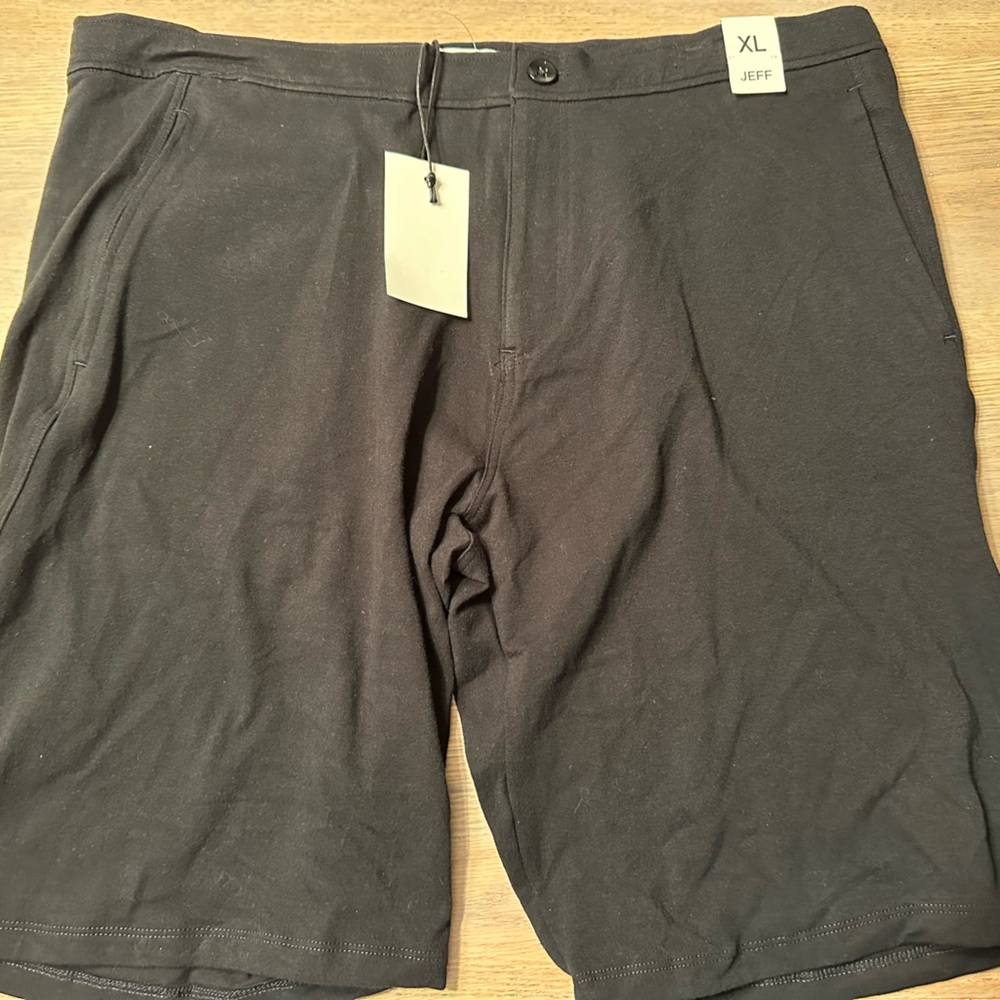 JEFF Nordstrom Men’s Jogger Shorts. NWT. Size XL.